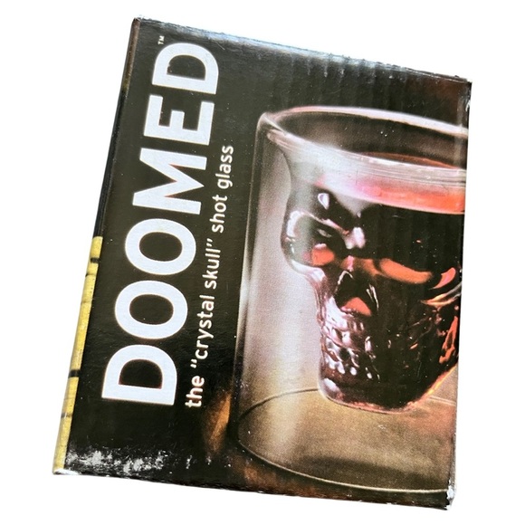 NIB Skull Shot Glass - Picture 1 of 4